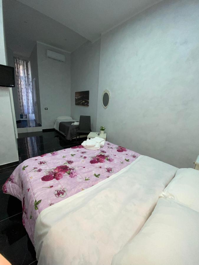 Savastano House Hotel Napels Buitenkant foto