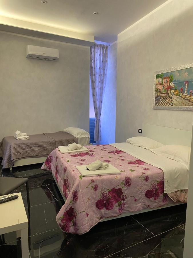 Savastano House Hotel Napels Buitenkant foto
